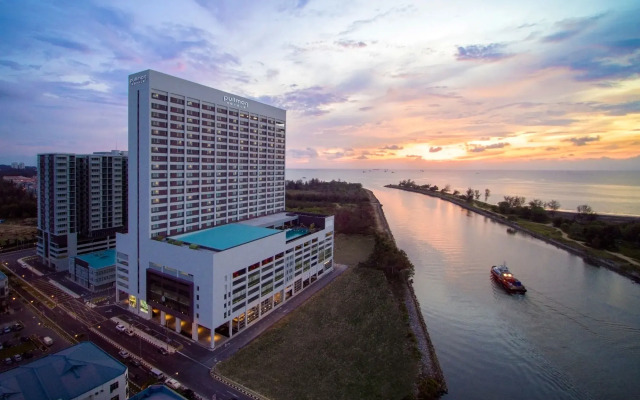 Pullman Miri Waterfront
