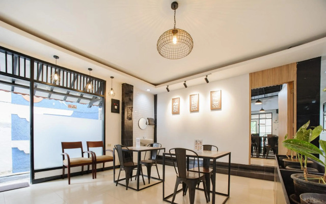 RedDoorz Plus @ Jalan Raden Intan Lampung