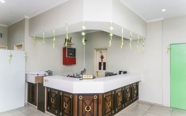 OYO 563 Jockey Lodge Hotel