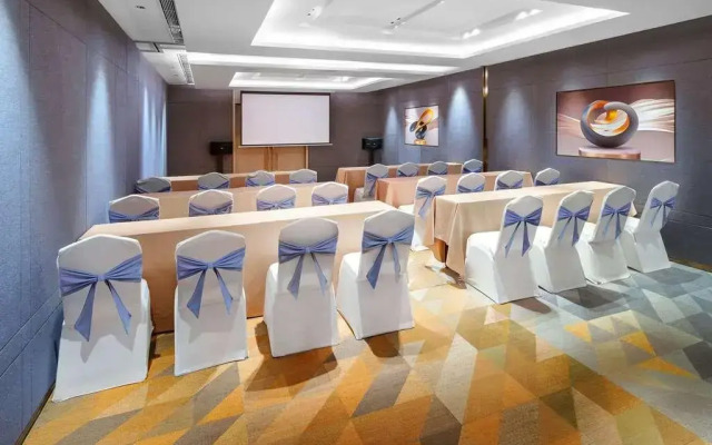 Novotel Shenzhen Bantian