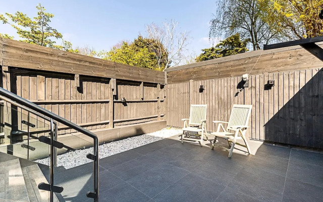 Chic Garden Flat in Leafy Ealing