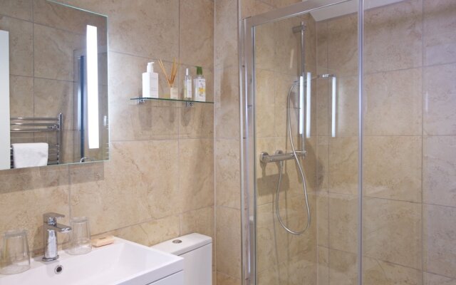 Hedingham Old Pottery