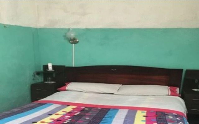 Hostal la Chorrera - Hostel