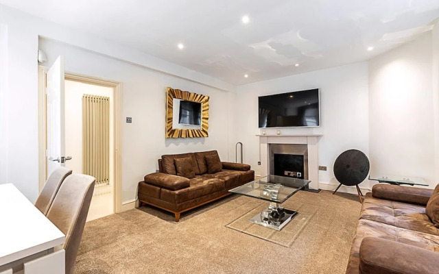 Elegant West London Flat Near Top Attractions