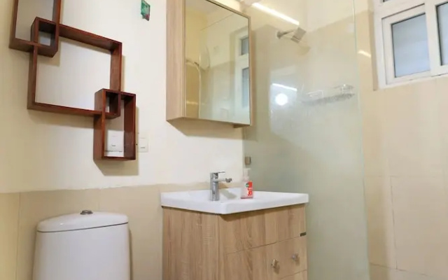 Golden Oak by Redolivenr. DLF Golf Course3bhk