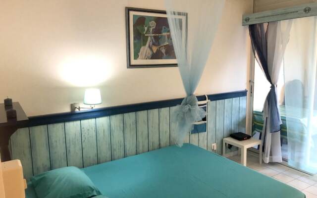 Studio in Le Moule, With Terrace and Wifi - 50 m From the Beach