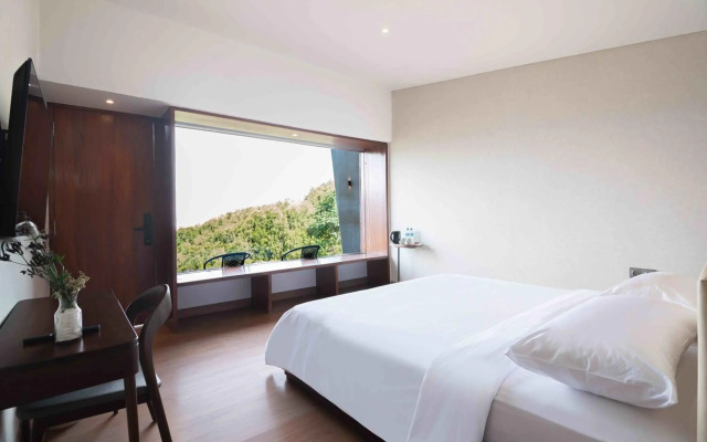 ARTOTEL Cabin Bromo