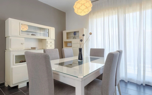 Rovere Pula in Pula With 2 Bedrooms and 1 5 Bathrooms