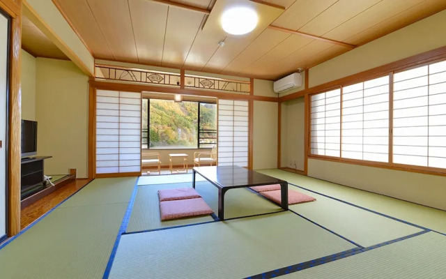 Ooedo Onsen Monogatari Shinshu Kakeyu