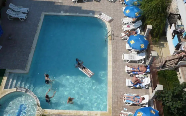 Tabanov Beach Hotel