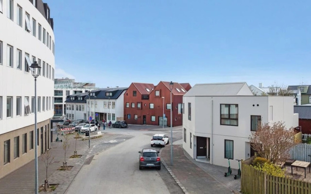 Reykjavik Luxury Hotel Apartment KARTULI