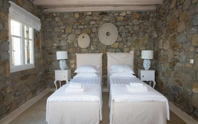 Topos Exclusive Mykonos