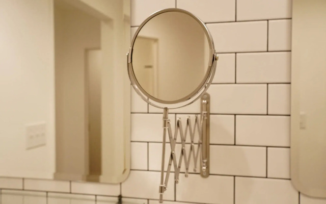 The Next Door - Hostel