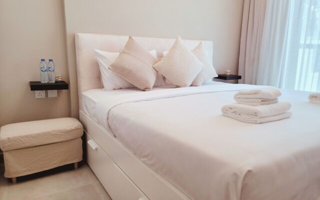 Snug & Congenial 1BR with Canal View