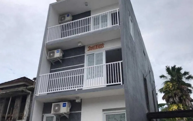 David Houses