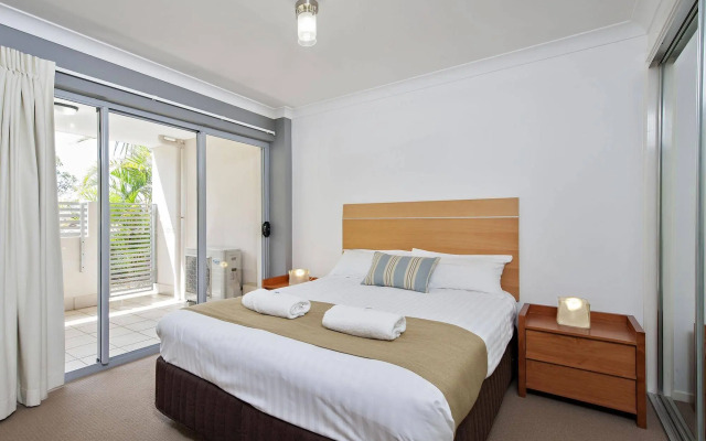 Shoal Bay Beachclub Apartments