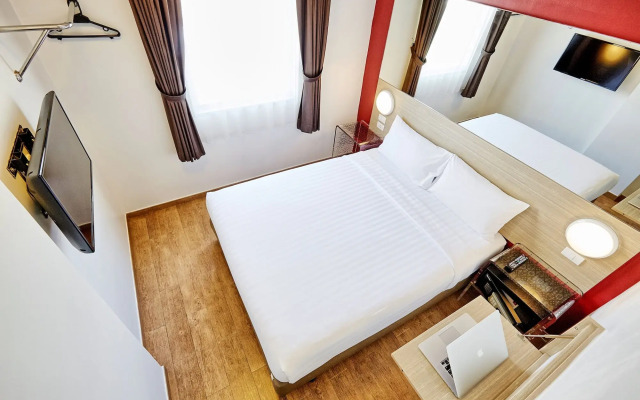 Easy Planet Phuket, Patong