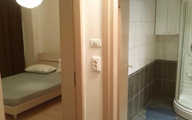 Flo Apartments