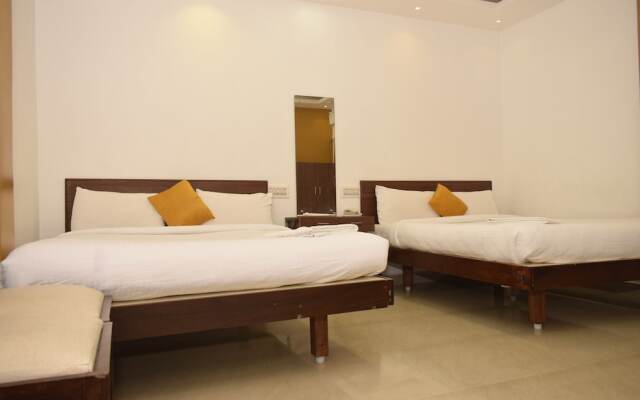 OYO 9970 Hotel Auro INN