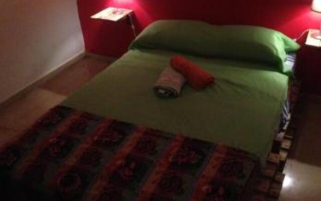 Mochila & Art Hostal
