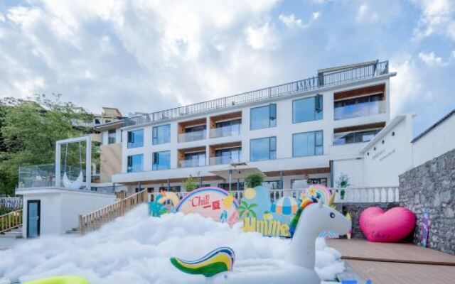 Qixiannv Homestay (Xiannv Mountain Shop)