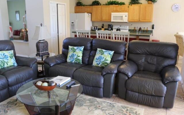 Ta524or 5 Bedroom Home