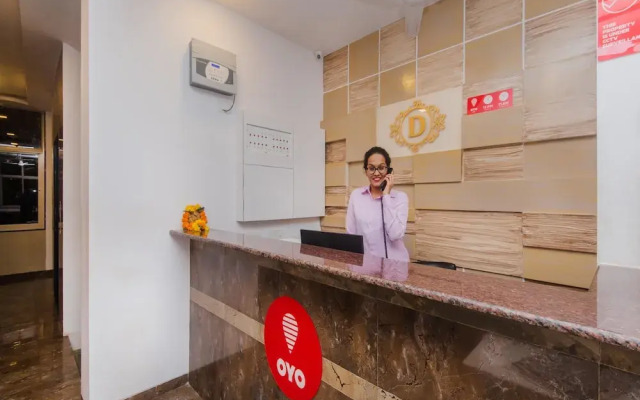 OYO 9849 Hotel Divine Residency