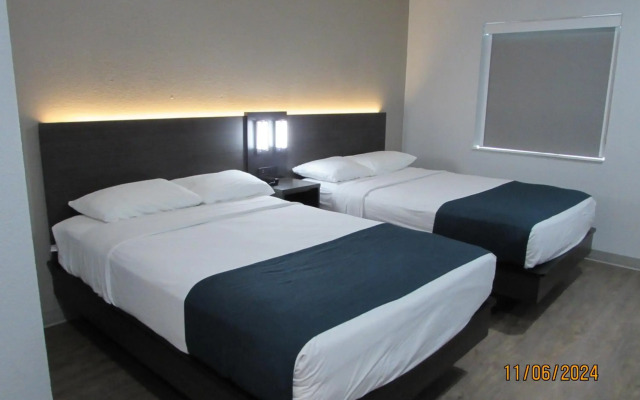 Motel 6 West Des Moines, IA