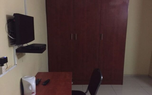 Overflow Guest House