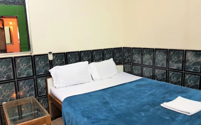 Hotel Metro Plaza Residency by Hexa Rooms