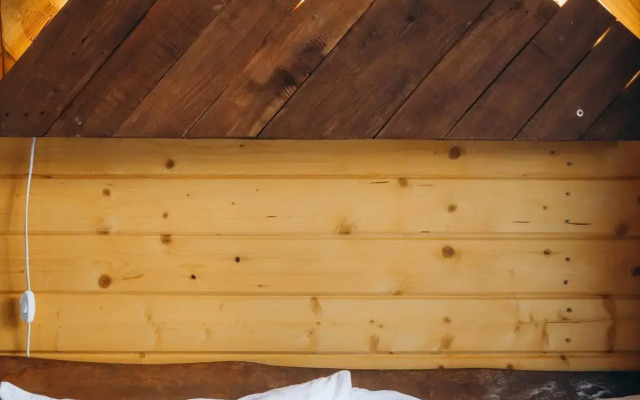 Крепкие Кровати