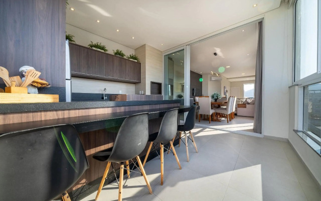 158 - Cobertura alto padrão em Mariscal 04 suítes