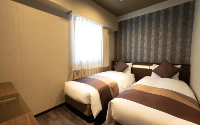 Nipponbashi Luxe Hotel