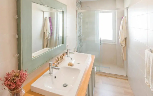 A 10 min del centro, Gran jardin privado, WIFI fibra