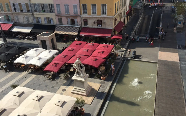 Breteuil – Appart au Vieux Port