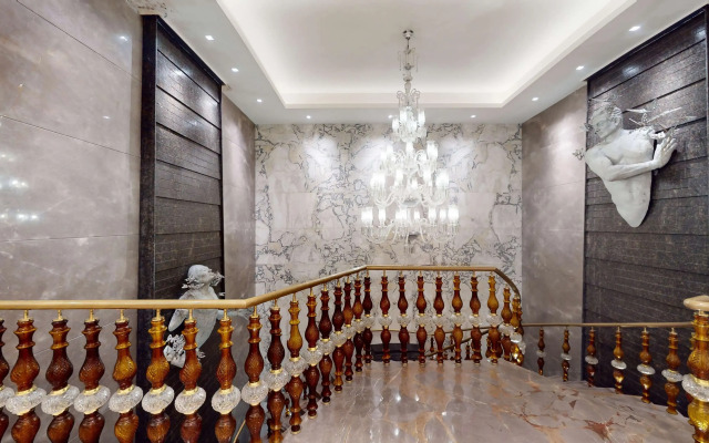 Radisson Blu Hotel & Suites GRT Chennai