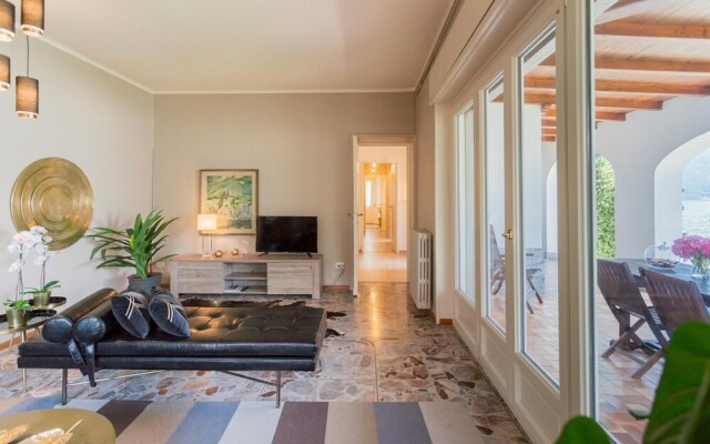 Sala Comacina Villas
