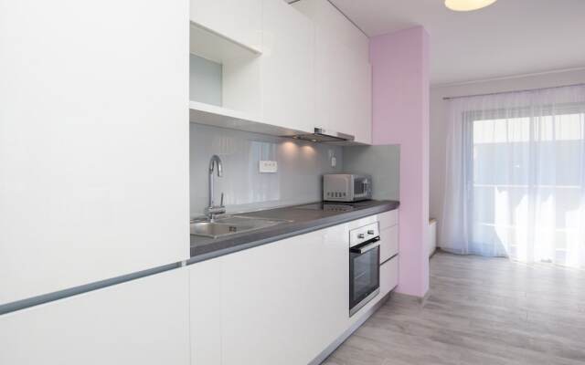 Apartments Dva Galeba