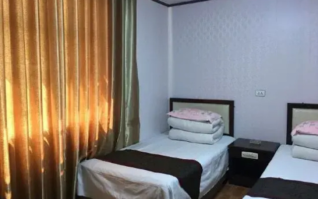 Huayang Guesthouse