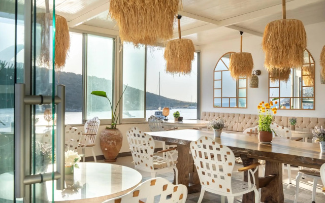 Liman Hotel Gumusluk- Adult Only
