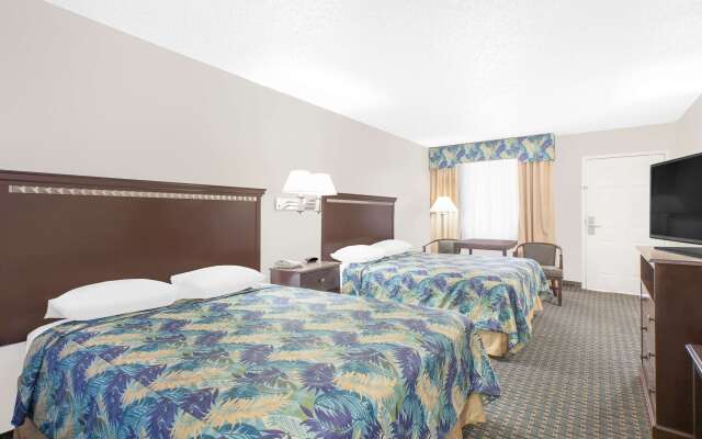 Super 8 by Wyndham Corpus Christi