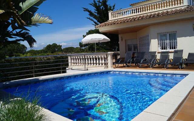 Villa 4 Bedrooms With Pool Wifi And Sea Views 107933