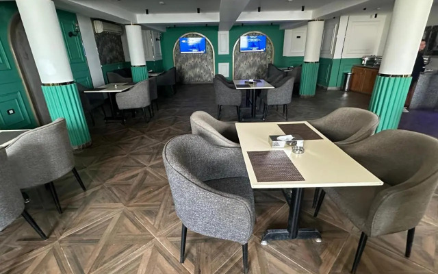 Panorama Ramsis Hotel & Cafe
