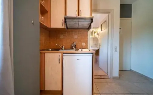 Helen's Studios & Apartments