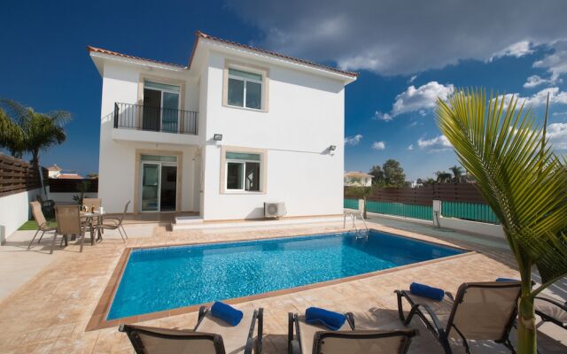 Protaras Holiday Villa Me25