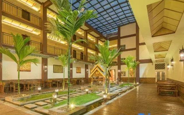 Yalin Hotel