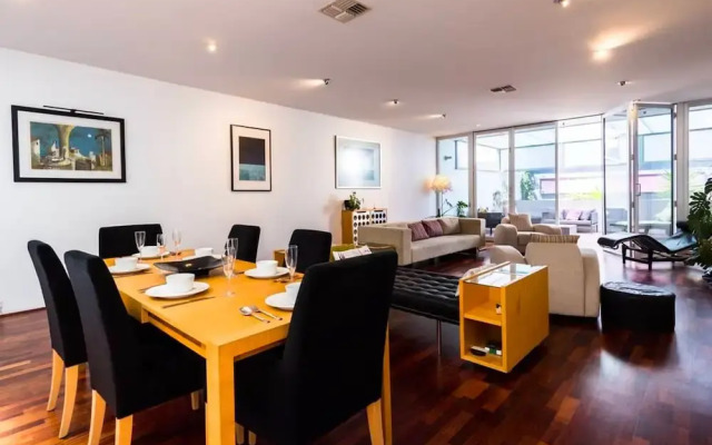 Adelaide Cbd Luxury  Spa Netflix Wifi