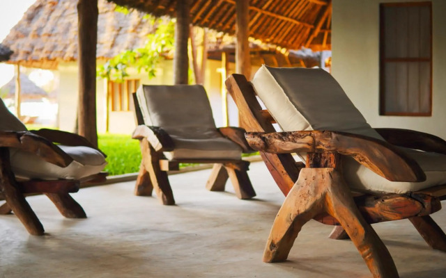 Ndame Beach Lodge