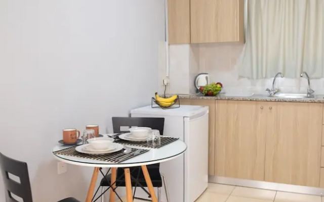 Valentina Coastal Suites in Central Paphos 3