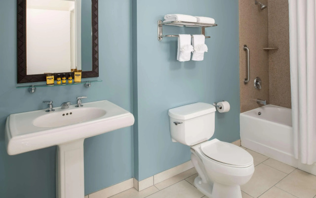 Best Western Plus All Suites Inn
